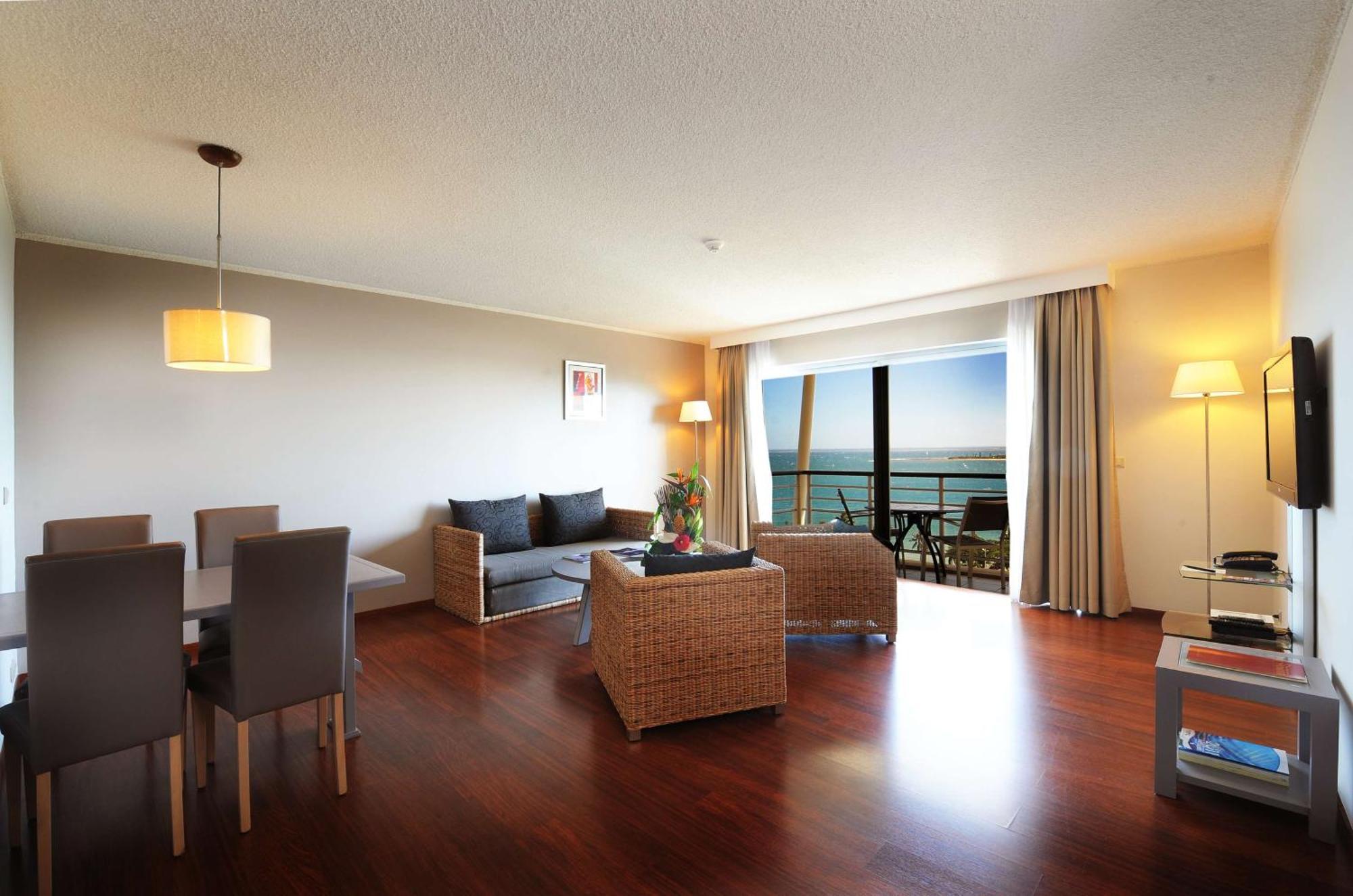 Hilton Noumea La Promenade Residences Exterior foto